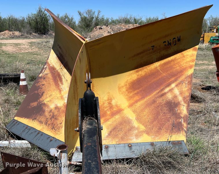 image for item LB9311 VWS VP9  V-plow