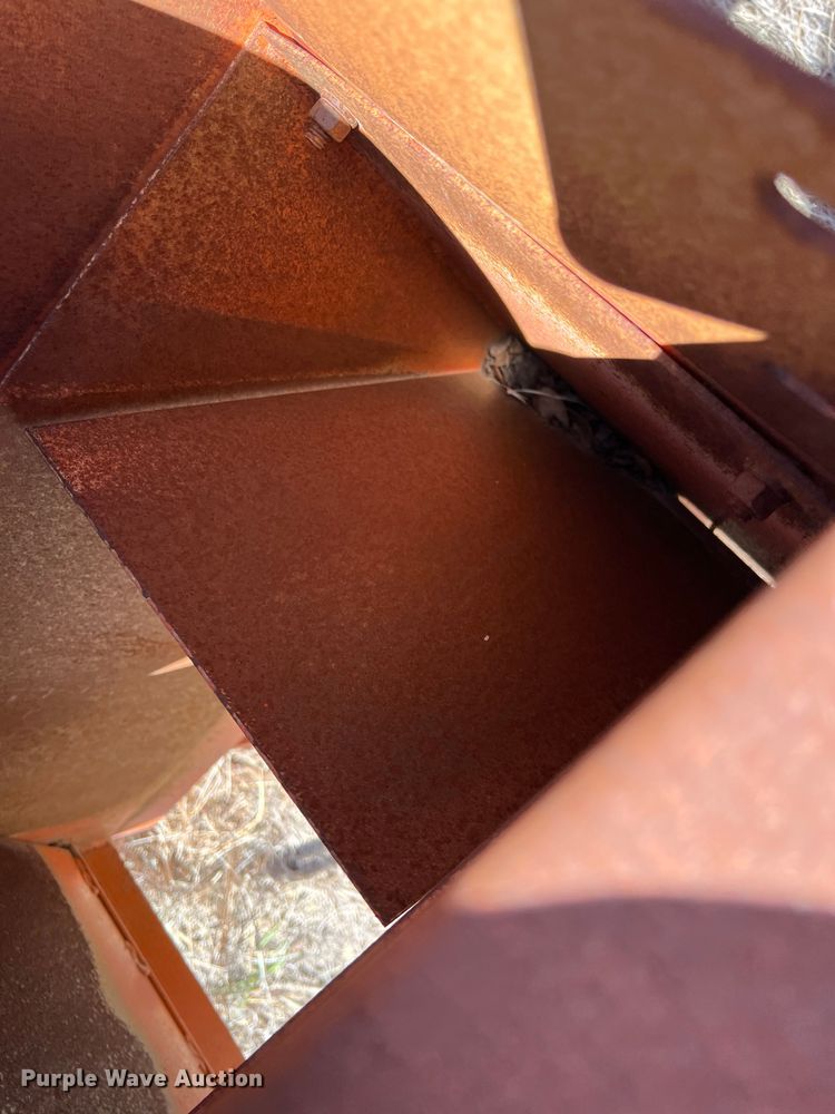 image for item LB9312 Good Roads H-3-9  spreader