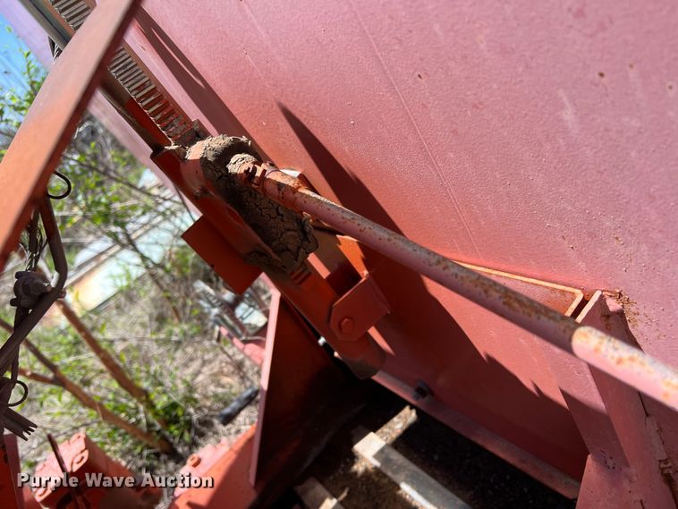 image for item LB9312 Good Roads H-3-9  spreader