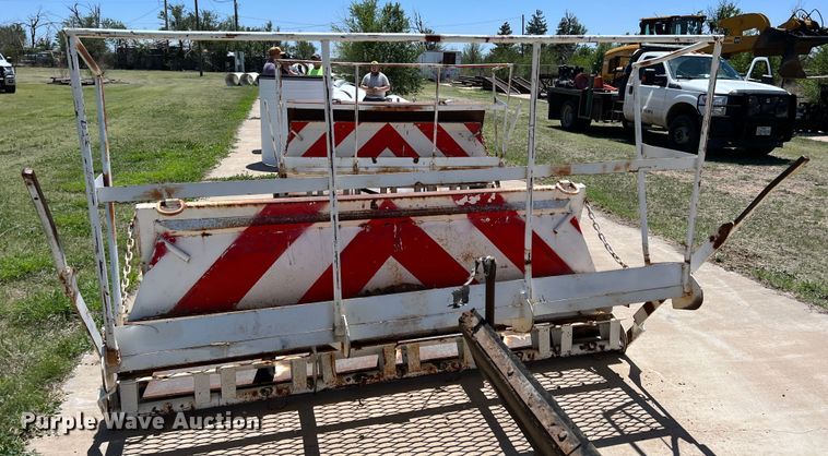 image for item LB9314 End gate spreader