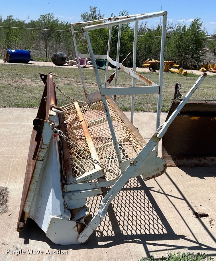 image for item LB9314 End gate spreader