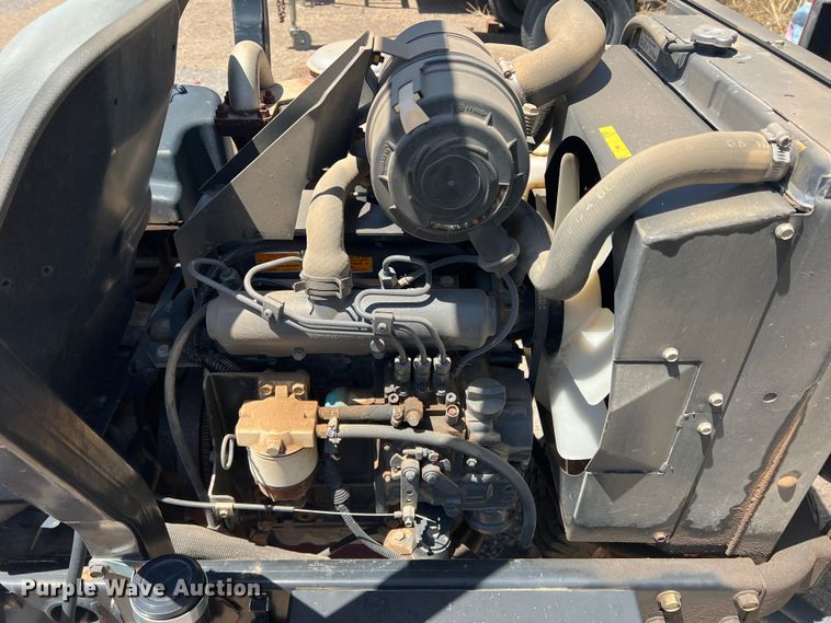 image for item LB9318 Toro Groundsmaster 3500-D Sidewinder  lawn mower