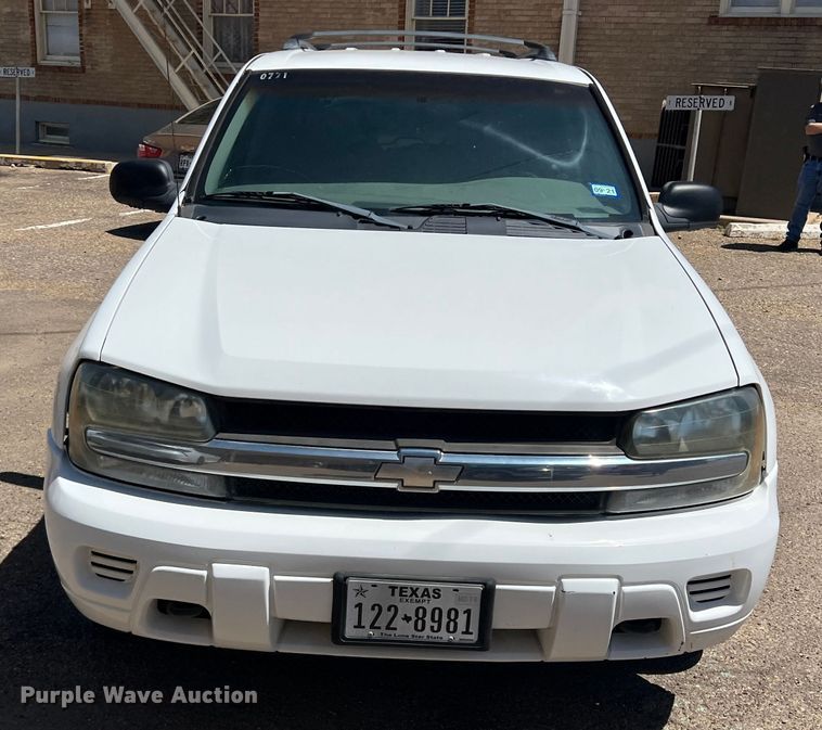 image for item LB9320 2004 Chevrolet Trail Blazer  SUV