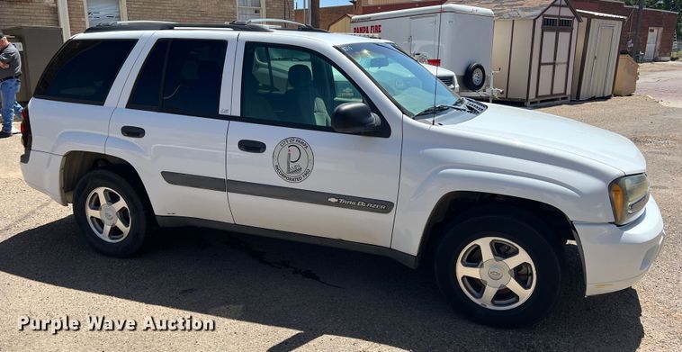 image for item LB9320 2004 Chevrolet Trail Blazer  SUV