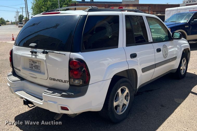image for item LB9320 2004 Chevrolet Trail Blazer  SUV