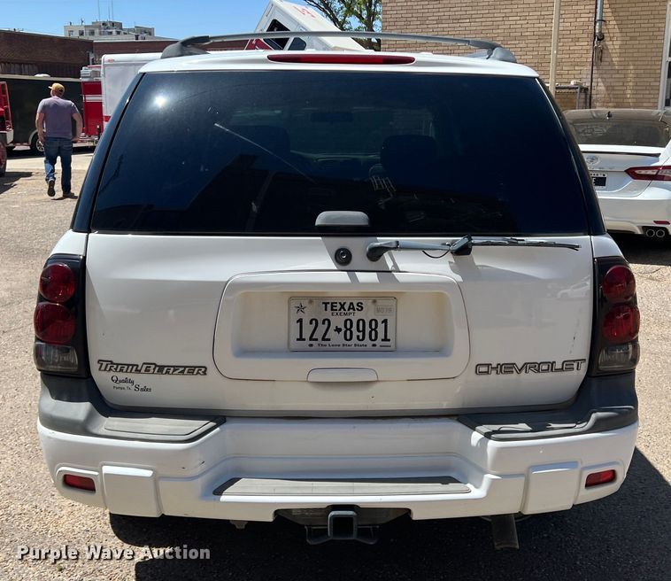 image for item LB9320 2004 Chevrolet Trail Blazer  SUV