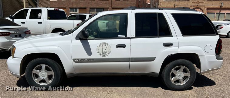 image for item LB9320 2004 Chevrolet Trail Blazer  SUV