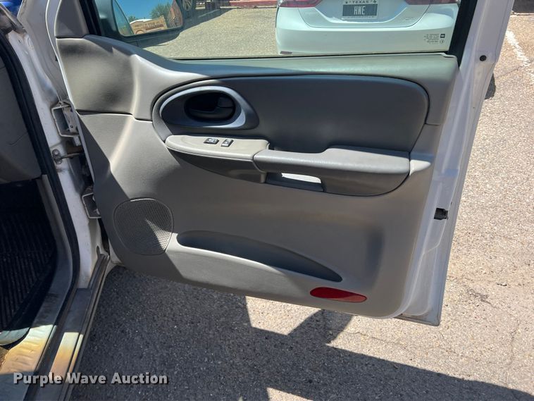 image for item LB9320 2004 Chevrolet Trail Blazer  SUV