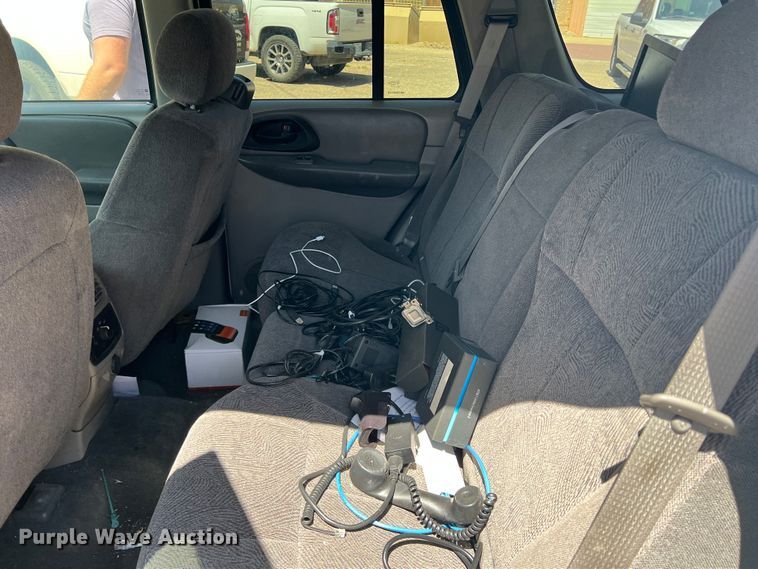 image for item LB9320 2004 Chevrolet Trail Blazer  SUV