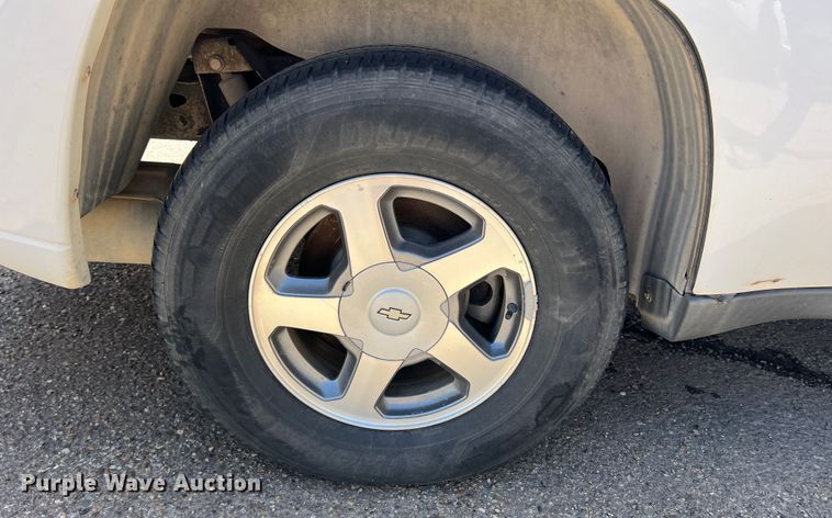 image for item LB9320 2004 Chevrolet Trail Blazer  SUV