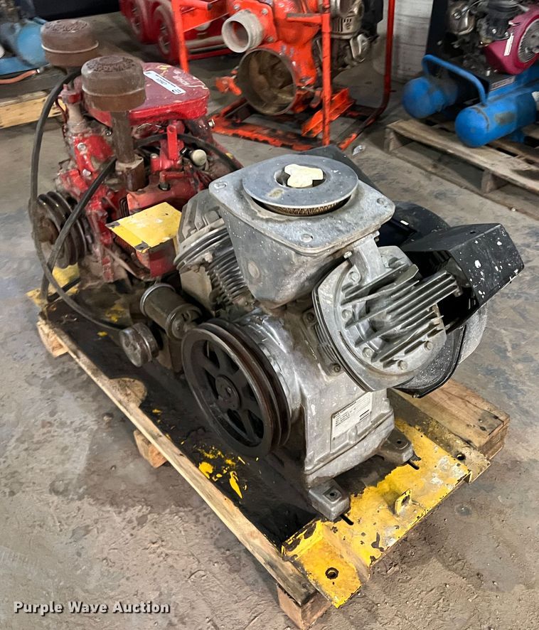 image for item LB9324 Atlas Copco LE8R  air compressor