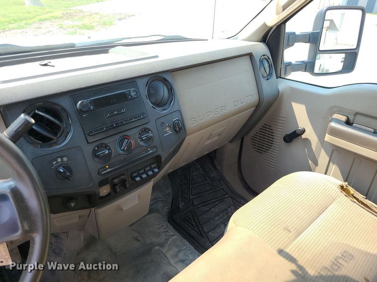 image for item LE9127 2008 Ford F450 Super Duty  SuperCab utility / service truck