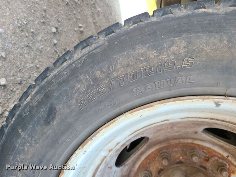 image for item LE9127 2008 Ford F450 Super Duty  SuperCab utility / service truck