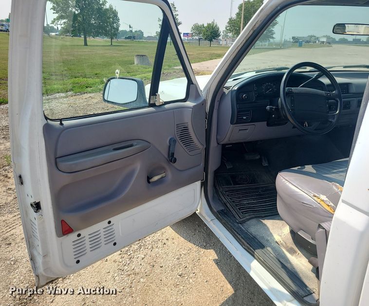 image for item LE9128 1996 Ford F150  pickup truck