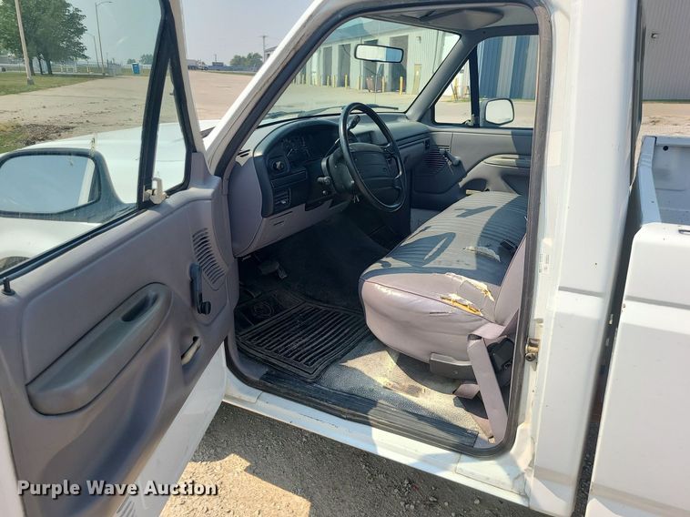 image for item LE9128 1996 Ford F150  pickup truck