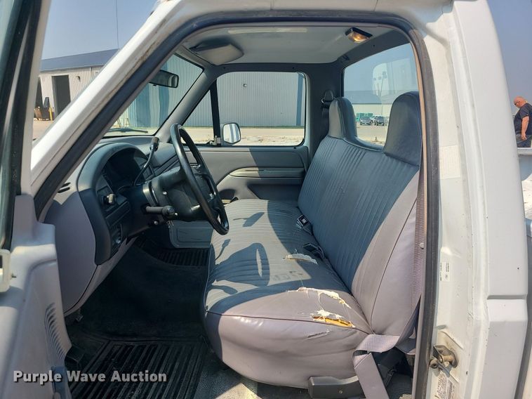 image for item LE9128 1996 Ford F150  pickup truck