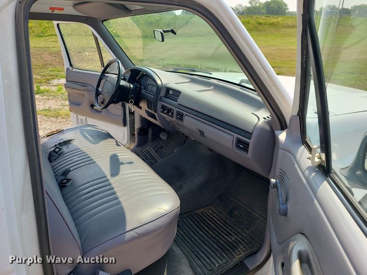 image for item LE9128 1996 Ford F150  pickup truck