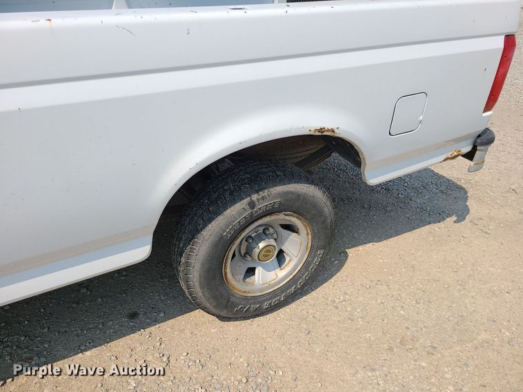 image for item LE9128 1996 Ford F150  pickup truck