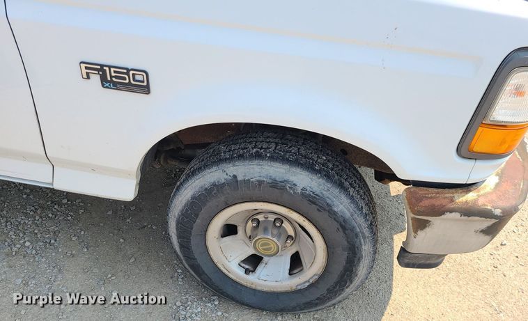 image for item LE9128 1996 Ford F150  pickup truck