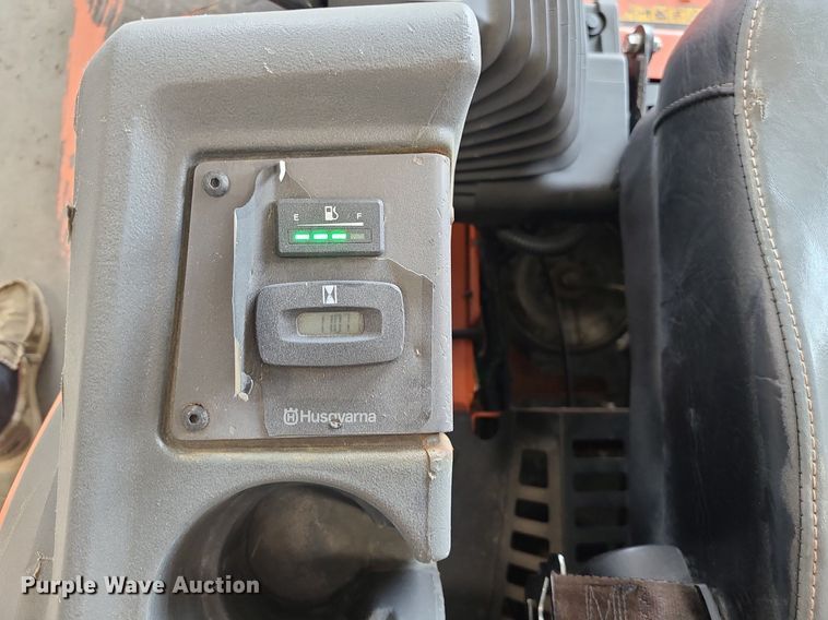 image for item LE9129 Husqvarna Z560  ZTR lawn mower