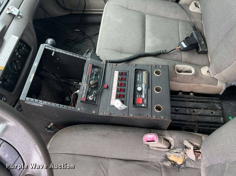 image for item LG9111 2010 Ford Crown Victoria Police Interceptor