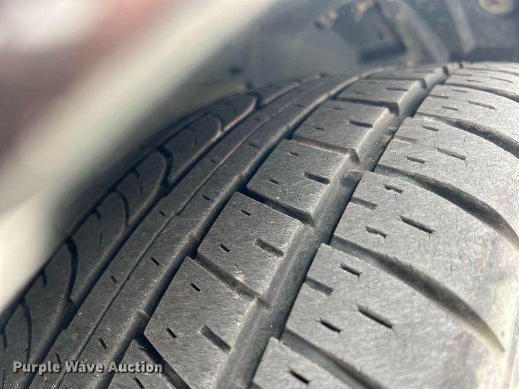 image for item LG9111 2010 Ford Crown Victoria Police Interceptor