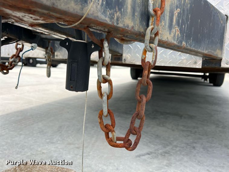 image for item LG9112 2006 Cargo Craft  enclosed cargo trailer