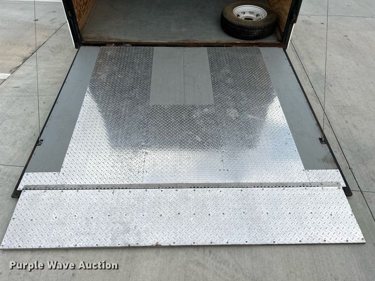 image for item LG9112 2006 Cargo Craft  enclosed cargo trailer