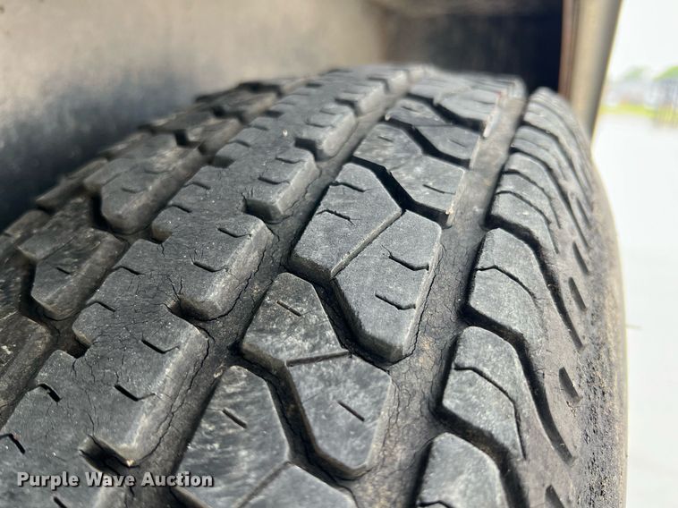 image for item LG9112 2006 Cargo Craft  enclosed cargo trailer