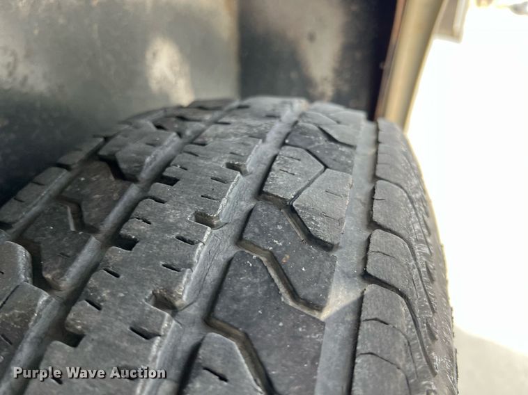 image for item LG9112 2006 Cargo Craft  enclosed cargo trailer