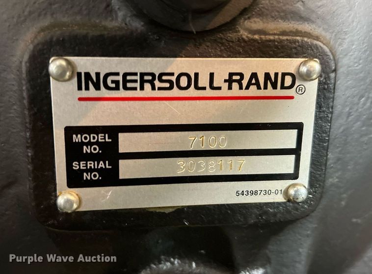 image for item LG9114 Ingersoll Rand 7100  air compressor