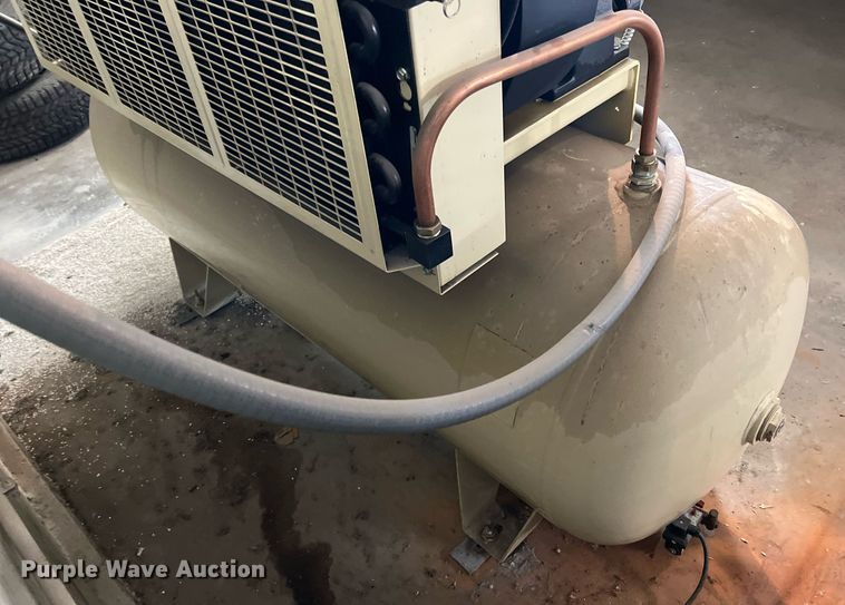 image for item LG9114 Ingersoll Rand 7100  air compressor