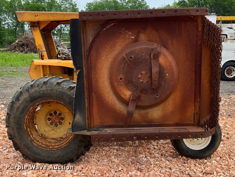 image for item LG9152 1985 Ford 7610  tractor