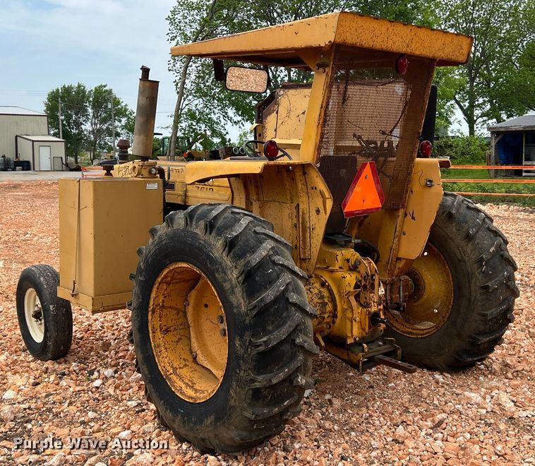 image for item LG9152 1985 Ford 7610  tractor