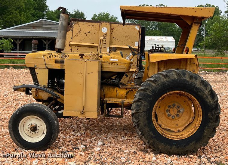 image for item LG9152 1985 Ford 7610  tractor
