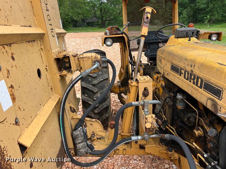 image for item LG9152 1985 Ford 7610  tractor