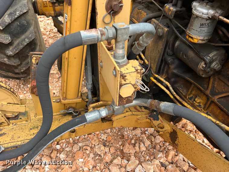 image for item LG9152 1985 Ford 7610  tractor