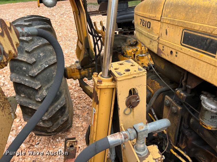 image for item LG9152 1985 Ford 7610  tractor