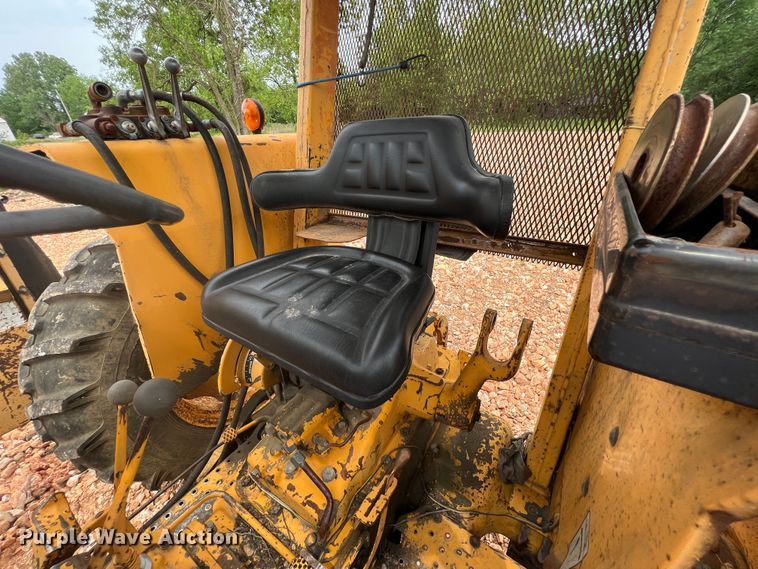 image for item LG9152 1985 Ford 7610  tractor