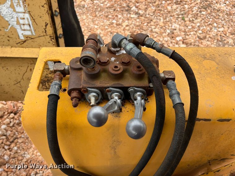 image for item LG9152 1985 Ford 7610  tractor