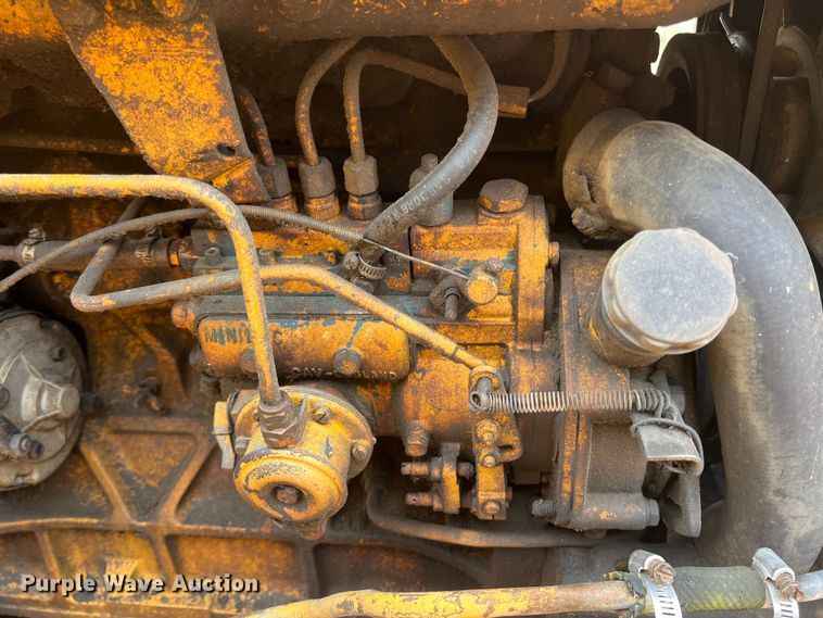 image for item LG9152 1985 Ford 7610  tractor