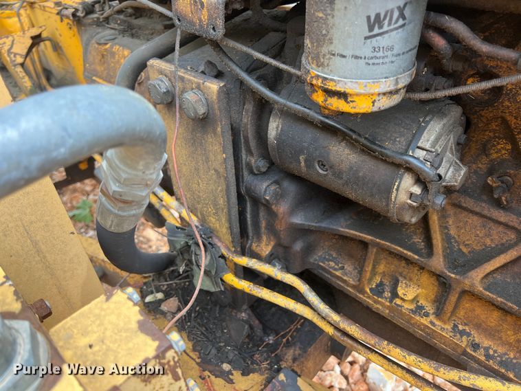 image for item LG9152 1985 Ford 7610  tractor