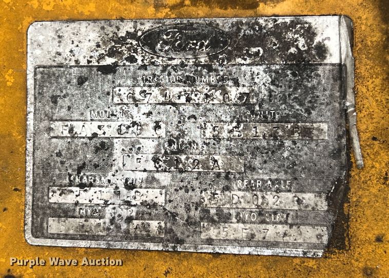 image for item LG9152 1985 Ford 7610  tractor