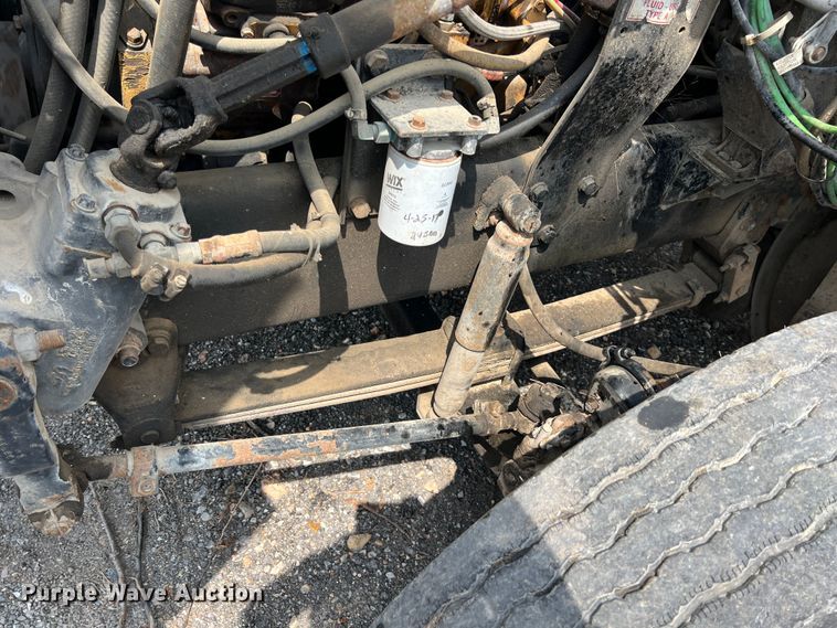 image for item LG9156 1994 White GMC WG Series  semi truck