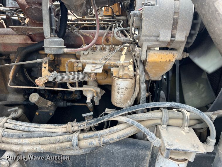 image for item LG9156 1994 White GMC WG Series  semi truck