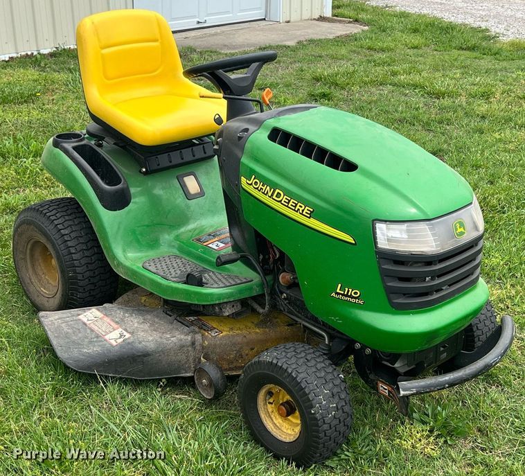 image for item LG9160 John Deere L110  lawn mower