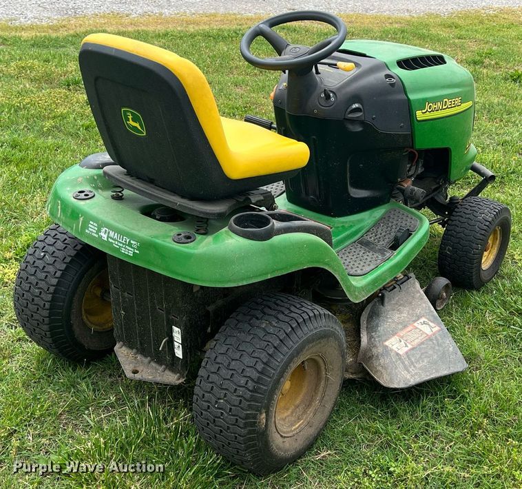 image for item LG9160 John Deere L110  lawn mower
