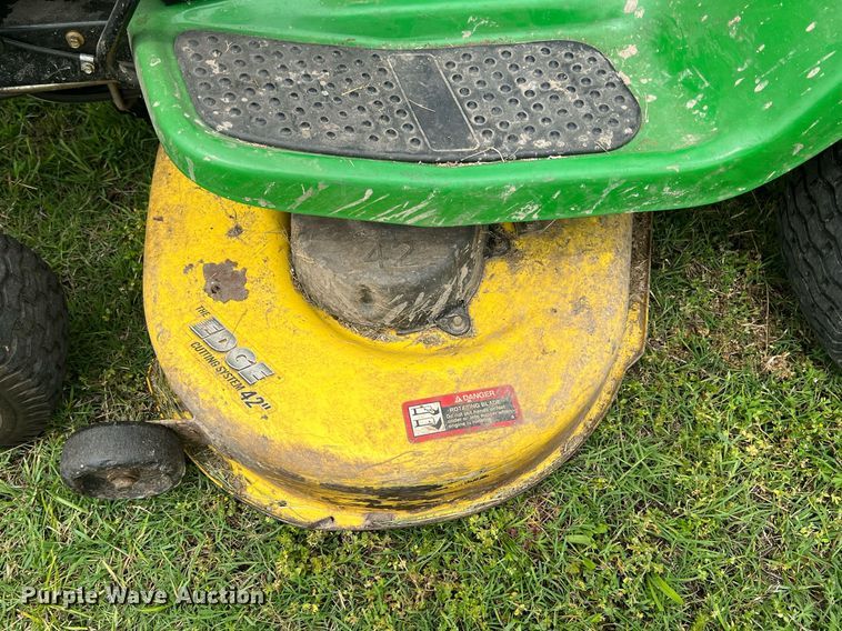 image for item LG9160 John Deere L110  lawn mower