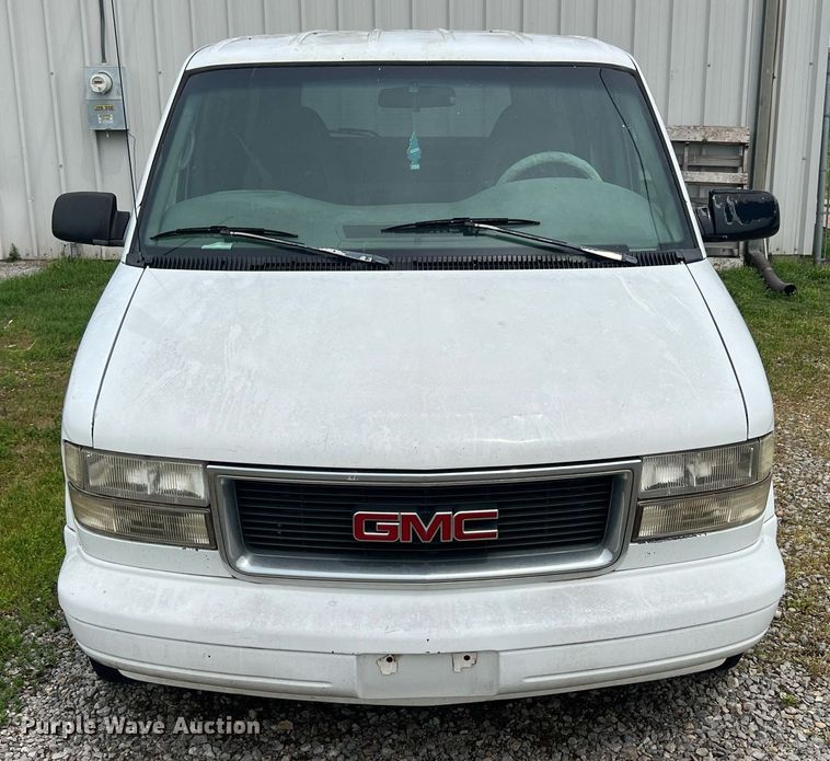 image for item LG9161 1998 GMC Safari  van