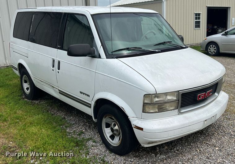 image for item LG9161 1998 GMC Safari  van